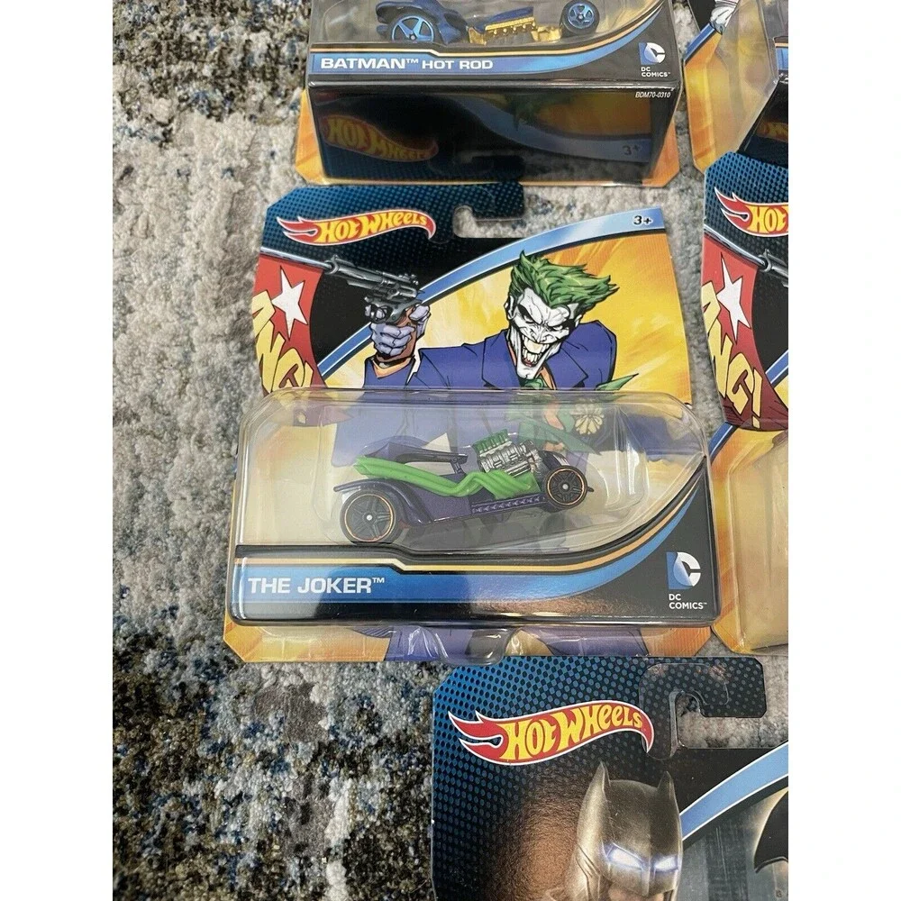 hot wheels dc comics batman joker penguin lot of 5 NEW Sealed